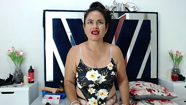 Snapshot of CrystallGomes chatting on February 28, 2026, 3:00 pm CrystallGomes online show from February 28, 2026, 3:00 pm