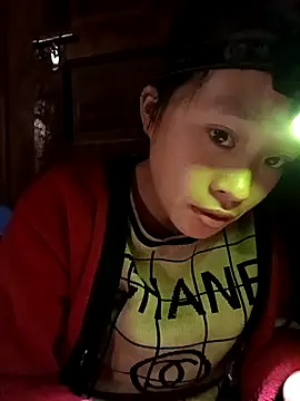 Snapshot of Hari-saka chatting on February 13, 2026, 2:44 am Hari-saka online show from February 13, 2026, 2:44 am