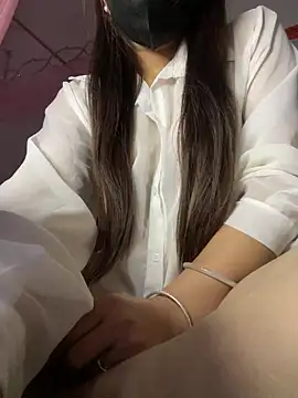 Snapshot of Lily288 chatting on February 1, 2026, 5:44 pm Lily288 online show from February 1, 2026, 5:44 pm