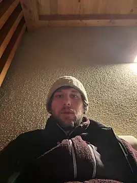 Snapshot of DaleBoca chatting on January 17, 2026, 5:16 pm DaleBoca online show from January 17, 2026, 5:16 pm