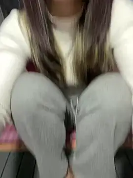 Snapshot of Lata-cute chatting on February 15, 2026, 7:51 am Lata-cute online show from February 15, 2026, 7:51 am