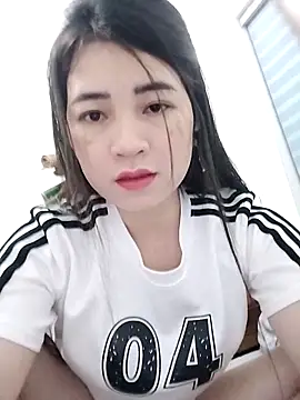 Snapshot of LoveLillyy69 chatting on February 28, 2026, 2:06 pm LoveLillyy69 online show from February 28, 2026, 2:06 pm