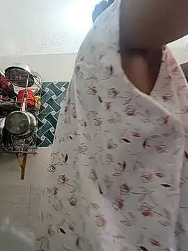 Hot-Tinaa online show from March 16, 2026, 8:29 am