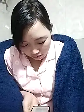 lia-coy online show from February 9, 2026, 2:53 am