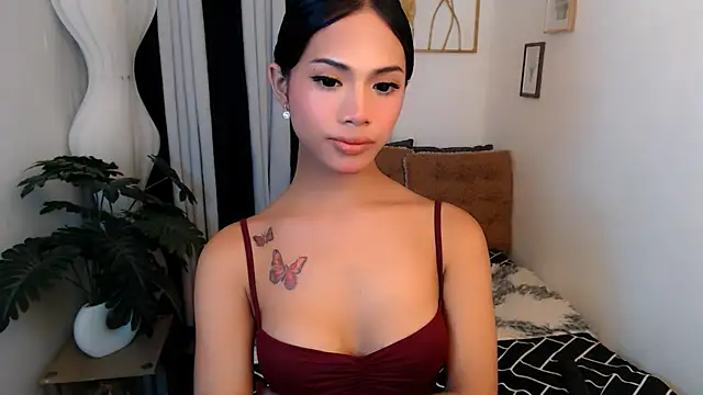 Snapshot of PrettyChloe_Ts chatting on June 14, 2026, 3:57 pm PrettyChloe Ts online show from June 14, 2026, 3:57 pm