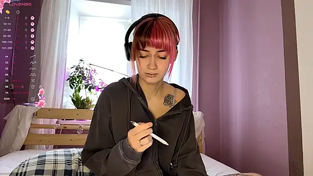 Dina Cams online show from February 22, 2026, 11:34 am