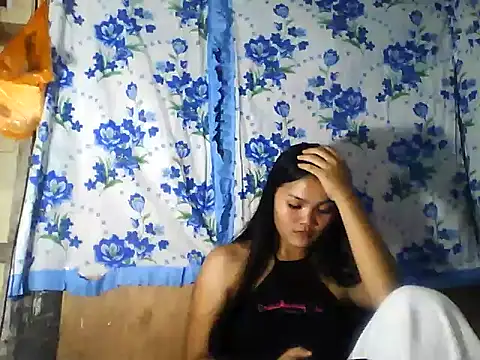 Snapshot of PinaySkinnyJust18 chatting on April 2, 2026, 8:54 am PinaySkinnyJust18 online show from April 2, 2026, 8:54 am