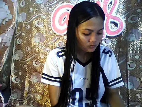 PinaySkinnyJust18 online show from February 18, 2026, 9:17 am