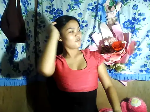 Snapshot of PinaySkinnyJust18 chatting on May 25, 2026, 9:52 am PinaySkinnyJust18 online show from May 25, 2026, 9:52 am