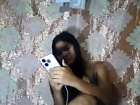 Snapshot of PinaySkinnyJust18 chatting on March 12, 2026, 8:35 pm PinaySkinnyJust18 online show from March 12, 2026, 8:35 pm