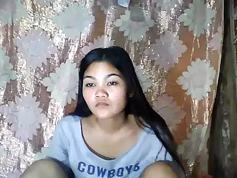 Snapshot of PinaySkinnyJust18 chatting on March 19, 2026, 9:48 pm PinaySkinnyJust18 online show from March 19, 2026, 9:48 pm