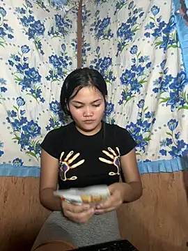 Snapshot of PinaySkinnyJust18 chatting on May 18, 2026, 4:07 am PinaySkinnyJust18 online show from May 18, 2026, 4:07 am