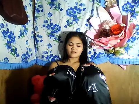 Snapshot of PinaySkinnyJust18 chatting on May 23, 2026, 7:13 pm PinaySkinnyJust18 online show from May 23, 2026, 7:13 pm