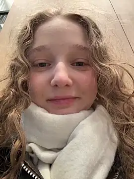 outside rosy online show from March 12, 2026, 3:05 pm