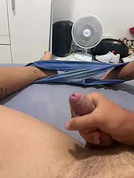 Snapshot of peuba12 chatting on January 18, 2026, 9:51 pm peuba12 online show from January 18, 2026, 9:51 pm