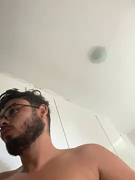 peuba12 online show from March 11, 2026, 12:10 pm