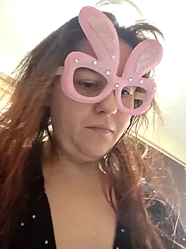 Ashlovescannabis online show from April 5, 2026, 4:24 pm