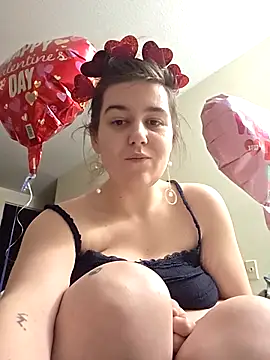 Ashlovescannabis online show from February 11, 2026, 2:33 am