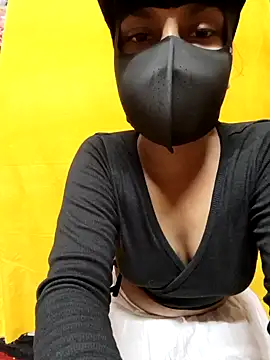 Snapshot of Curvy_Sanjana chatting on April 15, 2026, 5:39 pm Curvy Sanjana online show from April 15, 2026, 5:39 pm