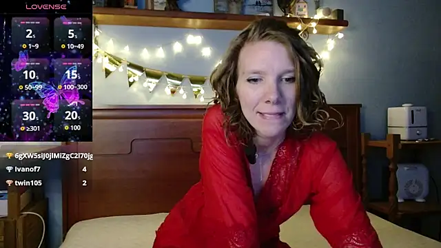 Snapshot of Daisy_Lovely chatting on February 19, 2026, 4:20 am Daisy Lovely online show from February 19, 2026, 4:20 am