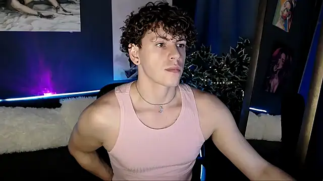 Snapshot of TylerGibson chatting on July 11, 2026, 9:15 pm TylerGibson online show from July 11, 2026, 9:15 pm