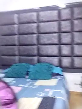 Snapshot of Catalinna_03 chatting on February 3, 2026, 12:21 pm Catalinna 03 online show from February 3, 2026, 12:21 pm