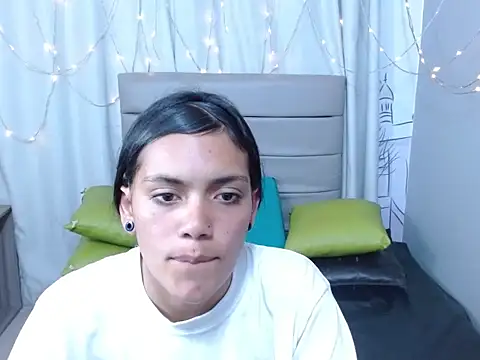 cora desirers707 online show from February 23, 2026, 9:04 pm