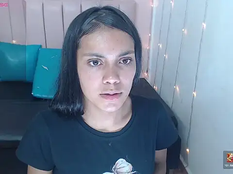 cora desirers707 online show from February 12, 2026, 8:19 pm