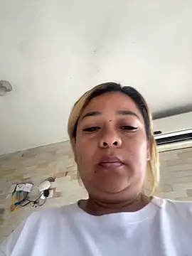 veronica414 online show from March 18, 2026, 12:19 pm