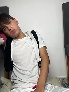 Snapshot of Naim_TheKing chatting on February 3, 2026, 2:53 am Naim TheKing online show from February 3, 2026, 2:53 am