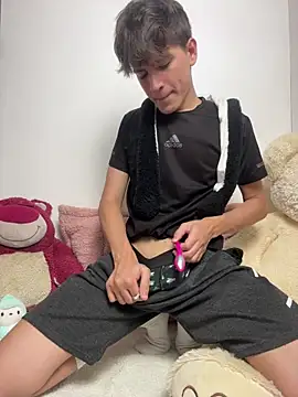 Snapshot of Naim_TheKing chatting on February 16, 2026, 5:06 am Naim TheKing online show from February 16, 2026, 5:06 am