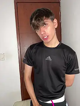 Snapshot of Naim_TheKing chatting on February 6, 2026, 12:06 am Naim TheKing online show from February 6, 2026, 12:06 am