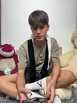 Snapshot of Naim_TheKing chatting on February 14, 2026, 5:40 am Naim TheKing online show from February 14, 2026, 5:40 am