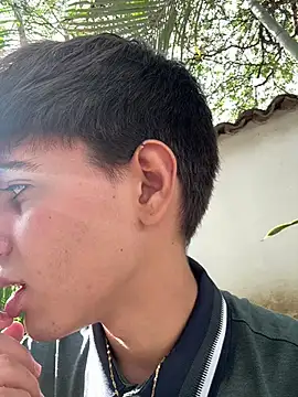 Snapshot of Naim_TheKing chatting on February 18, 2026, 1:18 pm Naim TheKing online show from February 18, 2026, 1:18 pm