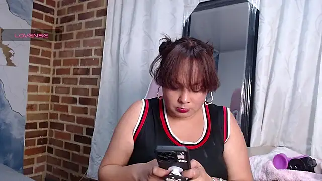 HannaRose- online show from March 13, 2026, 4:06 am