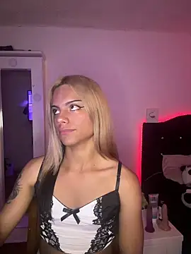 Snapshot of andyy_x chatting on February 25, 2026, 2:56 am andyy x online show from February 25, 2026, 2:56 am