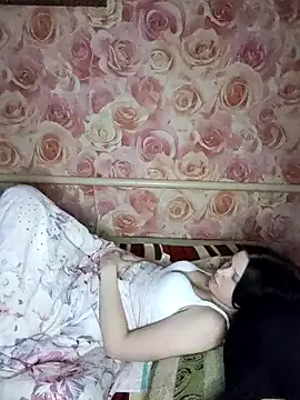 Chamoomile online show from March 21, 2026, 2:35 am