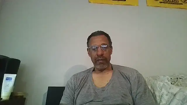 Snapshot of swimmer2496 chatting on March 1, 2026, 5:35 pm swimmer2496 online show from March 1, 2026, 5:35 pm