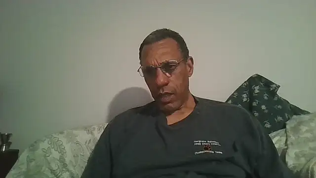 Snapshot of swimmer2496 chatting on February 15, 2026, 3:51 am swimmer2496 online show from February 15, 2026, 3:51 am