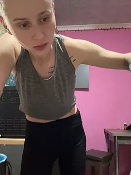 Snapshot of Alis_Roxy chatting on February 1, 2026, 3:10 pm Alis Roxy online show from February 1, 2026, 3:10 pm