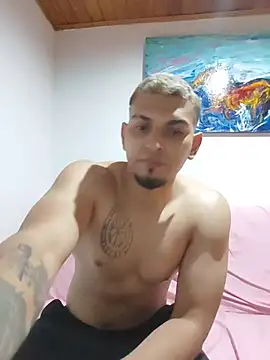 Ernesto23415 online show from February 25, 2026, 1:06 am