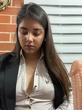 A-uroora online show from April 14, 2026, 7:57 am