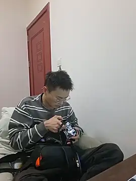 Snapshot of Aint686 chatting on April 11, 2026, 5:38 pm Aint686 online show from April 11, 2026, 5:38 pm