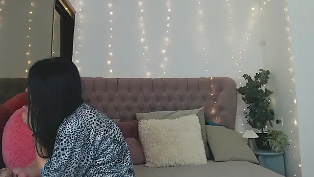 Snapshot of Silena_sky chatting on February 25, 2026, 1:55 pm Silena sky online show from February 25, 2026, 1:55 pm