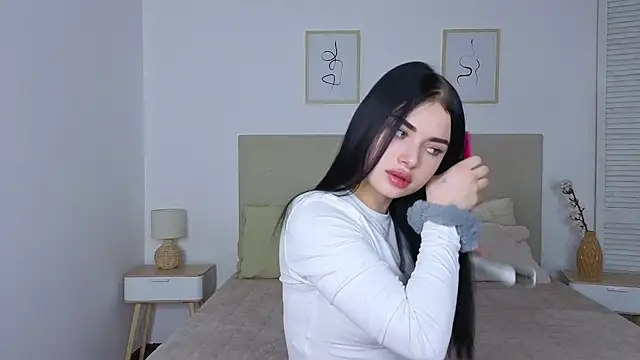 Snapshot of Silena_sky chatting on February 18, 2026, 1:40 pm Silena sky online show from February 18, 2026, 1:40 pm