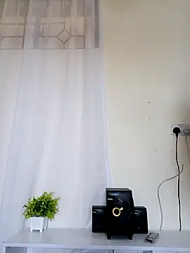 Snapshot of Silk_Hennessy chatting on February 19, 2026, 10:45 am Silk Hennessy online show from February 19, 2026, 10:45 am