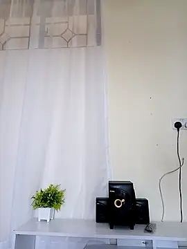 Snapshot of Silk_Hennessy chatting on February 20, 2026, 10:28 am Silk Hennessy online show from February 20, 2026, 10:28 am