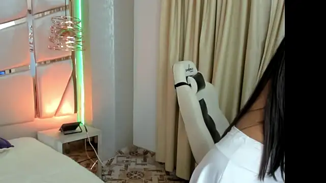 francis 20 online show from February 20, 2026, 1:02 pm