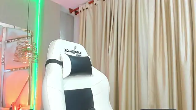 Snapshot of francis_20 chatting on March 4, 2026, 12:46 pm francis 20 online show from March 4, 2026, 12:46 pm