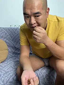 Snapshot of xiaotiantian-10 chatting on March 23, 2026, 1:22 pm xiaotiantian-10 online show from March 23, 2026, 1:22 pm